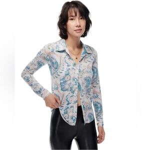 Aritzia Wilfred Pose Hip Long Sleeve Jersey Shirt 
Slim Fit